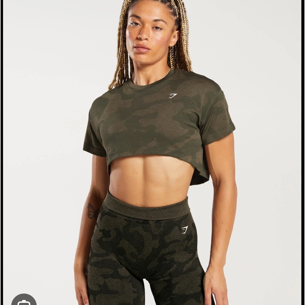 GYMSHARK Adapt Camo Seamless Ribbed Crop Top Size M NWT
